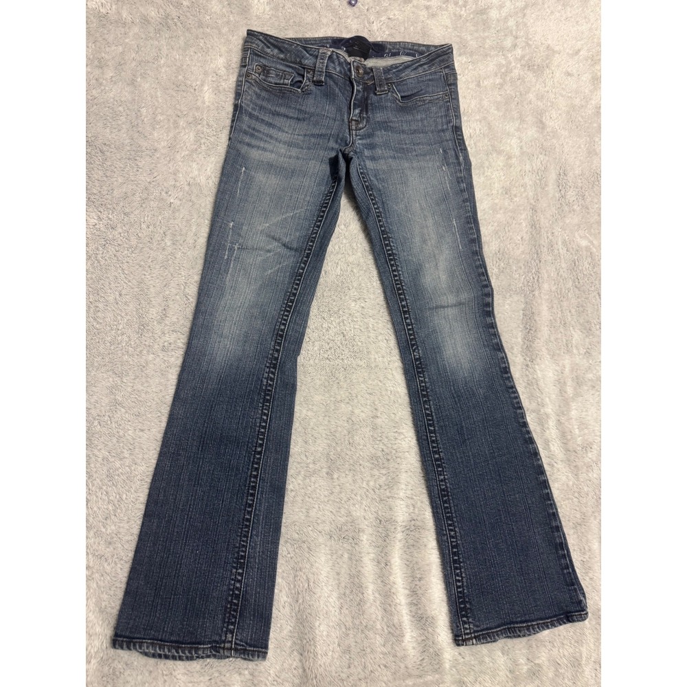 Refuge Women Medium Wash Bootcut Jeans Low Rise Size 5R P1970-32 Distressed